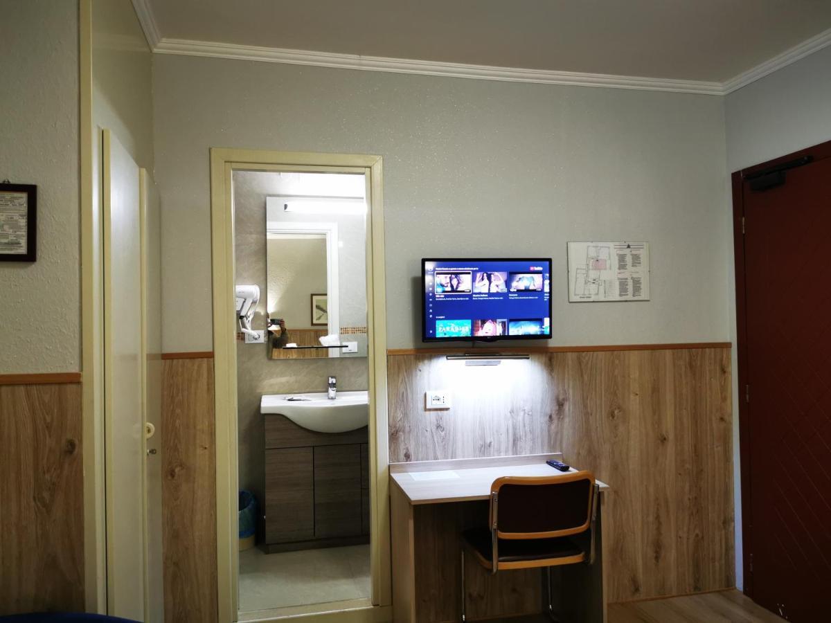 New Alexander Hotel 3*