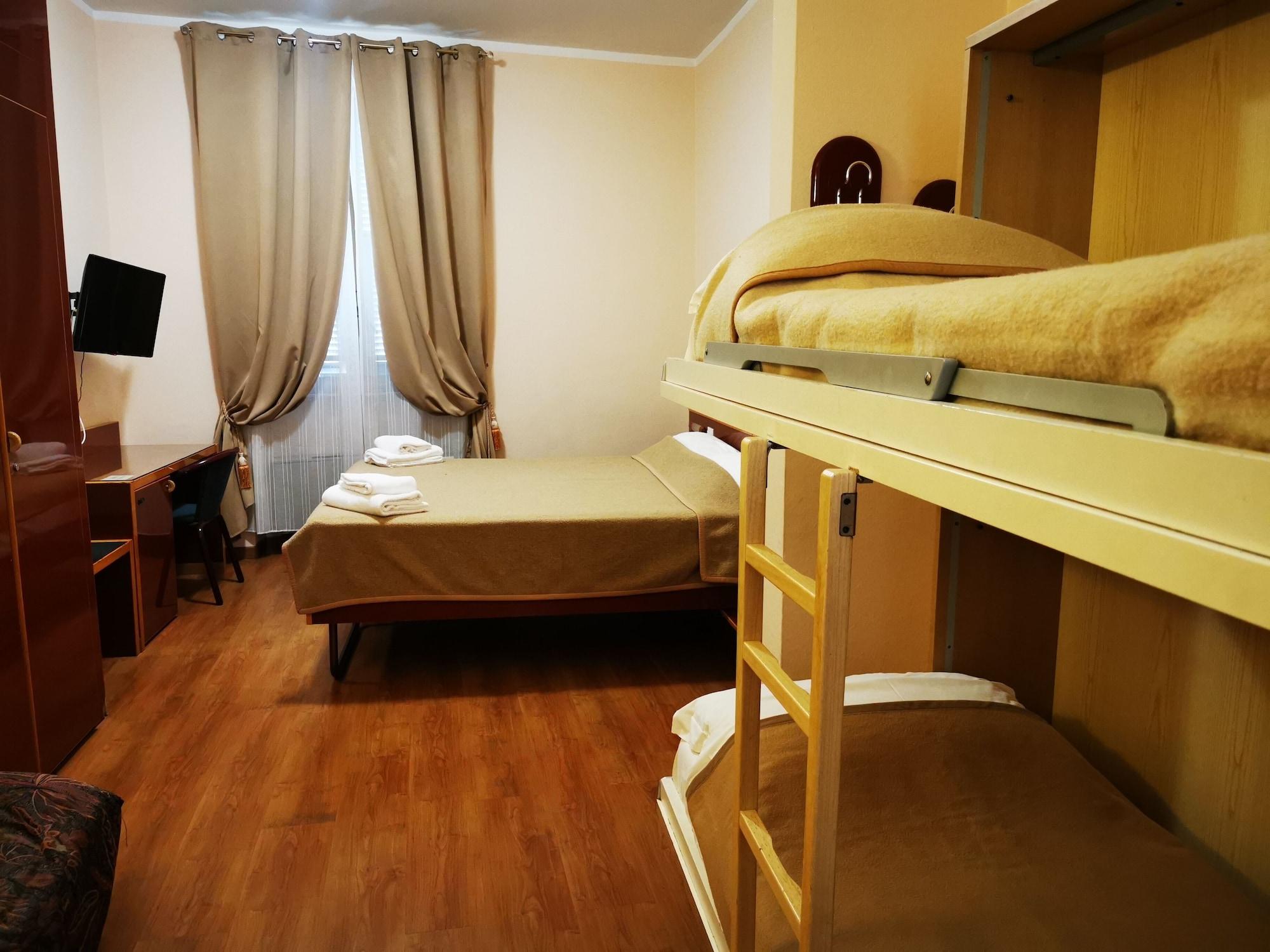 New Alexander Hotel 3*