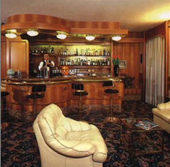Hotel New Alexander 3*